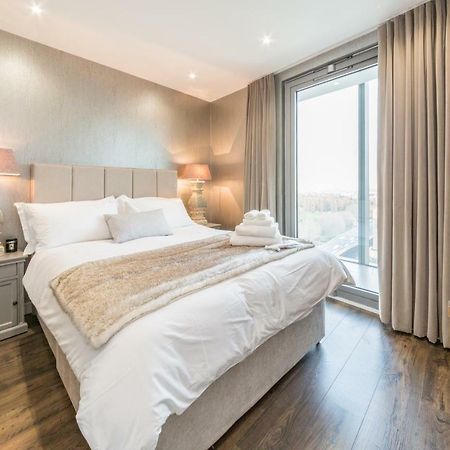 Kew Eye Apartments Brentford London Extérieur photo